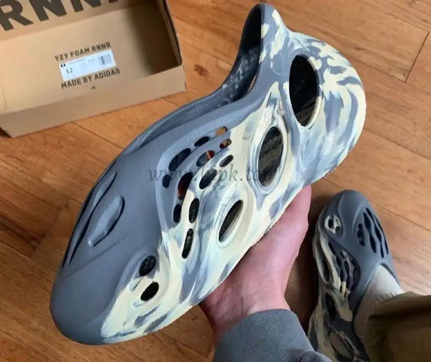 Pk God yeezy foam runner MXT moon grey retail materials ready on May 15th