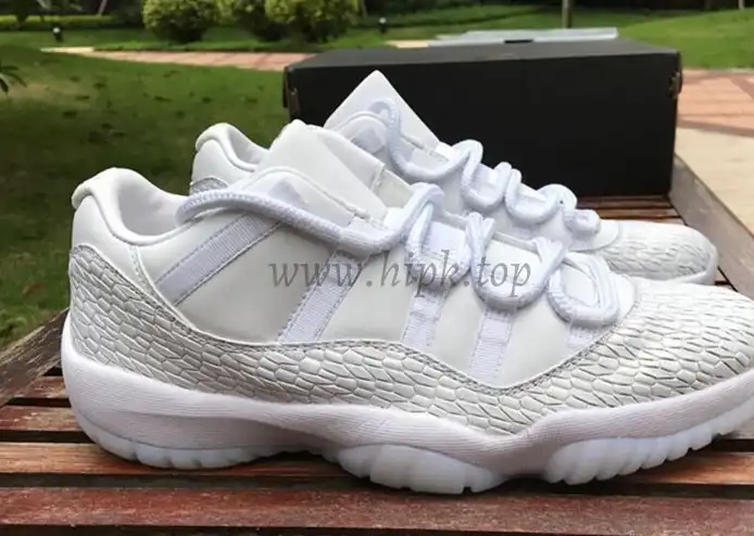 Authentic Air Jordan 11 Low“Frost White”