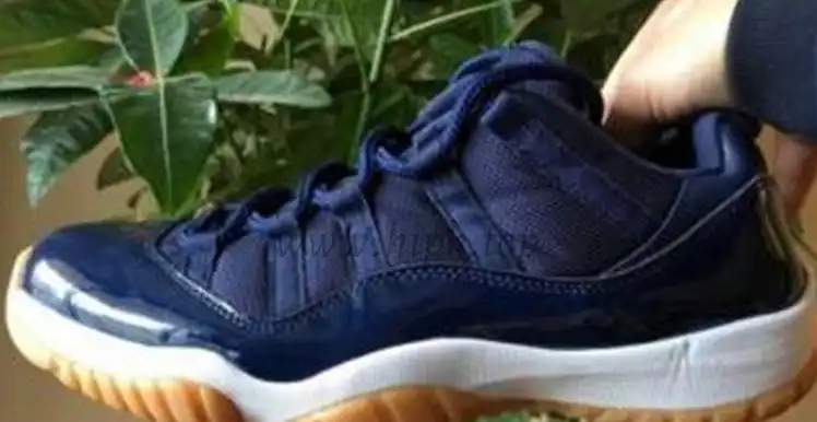 Authentic Air Jordan 11 Low Navy Gum