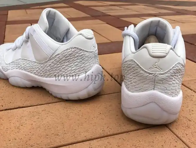 Authentic Air Jordan 11 Low“Frost White”