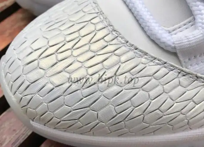 Authentic Air Jordan 11 Low“Frost White”