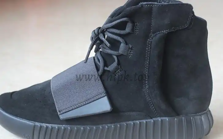 PK God Yeezy 750 Triple Black real suede and shape (real quality)