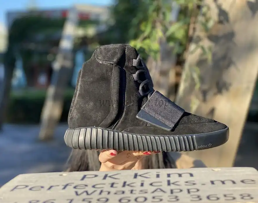 PK God Yeezy 750 Triple Black real suede and shape (real quality)