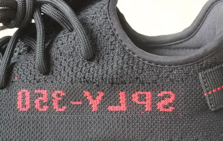 PK GOD YEEZY 350 V2 Bred WITH REAL PREMEKNIT FROM HUAYIYI WHICH OFFER PRIMEKNIT TO ADIDAS DIRECTLY