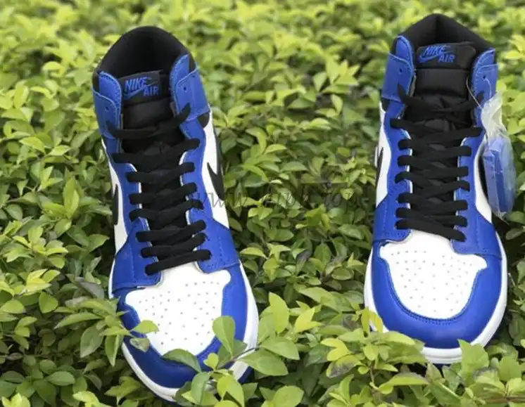 Nike Pairs Air Jordan 1 OG High “Game Royal”