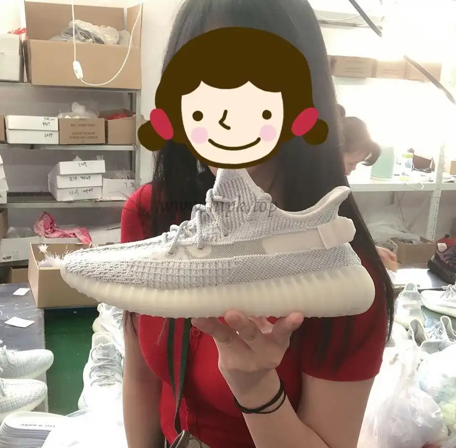 GOD YEEZY 350 V2 STATICWITH REAL PREMEKNIT FROM HUAYIYI WHICH OFFER PRIMEKNIT TO ADIDAS DIRECTLY READY