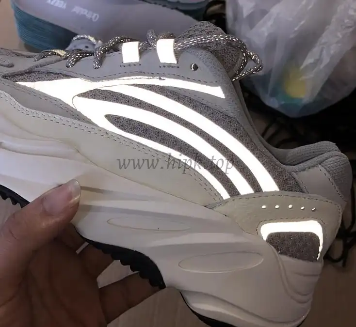 PK God YEEZY BOOST WAVE RUNNER 700 V2 STATIC FULL REFLECTIVE 3M Huayiyi retail version ready to ship