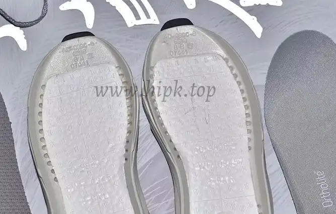 PK God YEEZY BOOST WAVE RUNNER 700 V2 STATIC FULL REFLECTIVE 3M Huayiyi retail version ready to ship