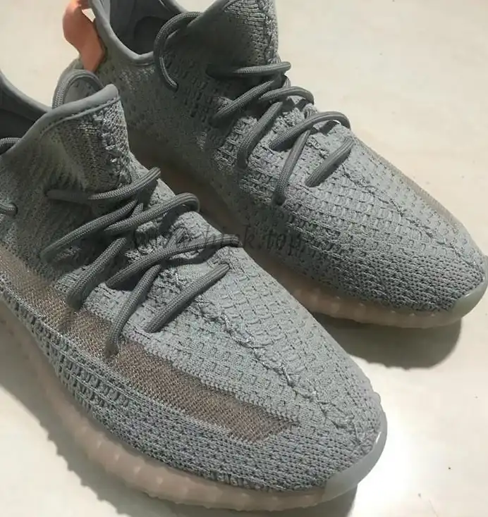 EXCLUSIVE GOD YEEZY 350 V2 TRUE FORM WITH REAL PREMEKNIT FROM HUAYIYI WHICH OFFER PRIMEKNIT TO ADIDAS DIRECTLY READY TO SHIP