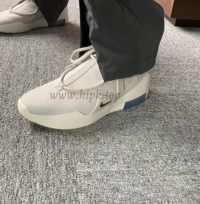 EXCLUSIVE RETAIL PK GOD NIKE AIR FEAR OF GOD 1 LIGHT BONE BLACK AR4237-002 READY TO SHIP