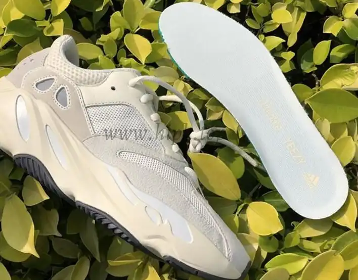 PK GOD Yeezy 700 Boost “ANALOG”retail materials ready to ship