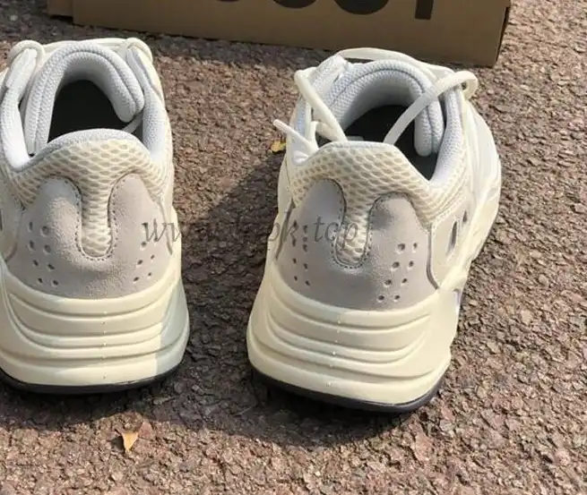 PK GOD Yeezy 700 Boost “ANALOG”retail materials ready to ship