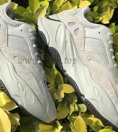 PK God yeezy 700 Carbon Blue retail materials ready to ship