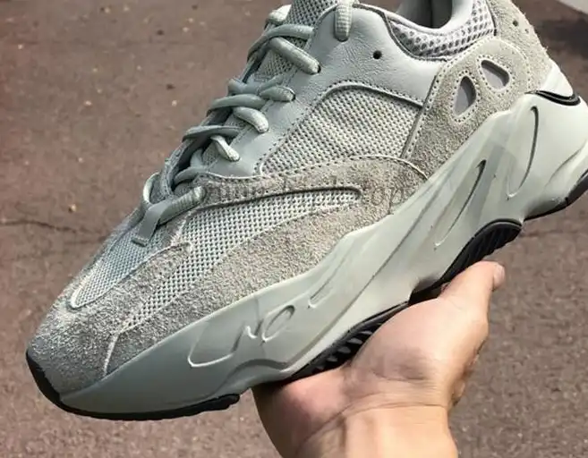 PK GOD Yeezy 700 Boost “SALT”retail materials ready to ship