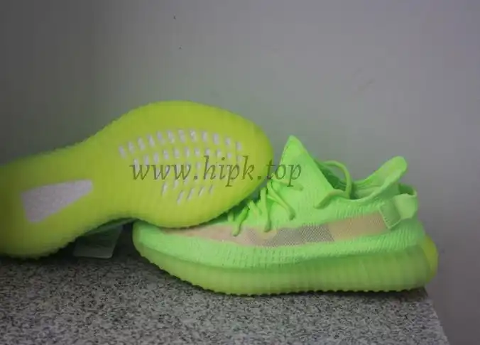 EXCLUSIVE GOD YEEZY 350 V2 GID GLOW WITH REAL PREMEKNIT FROM HUAYIYI WHICH OFFER PRIMEKNIT TO ADIDAS DIRECTLY READY TO SHIP