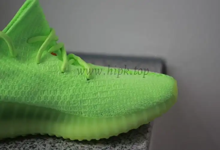 EXCLUSIVE GOD YEEZY 350 V2 GID GLOW WITH REAL PREMEKNIT FROM HUAYIYI WHICH OFFER PRIMEKNIT TO ADIDAS DIRECTLY READY TO SHIP