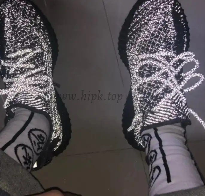 EXCLUSIVE PK GOD YEEZY 350 V2 BLACK 3M WITH REAL PREMEKNIT FROM HUAYIYI WHICH OFFER PRIMEKNIT TO ADIDAS DIRECTLY READY TO SHIP