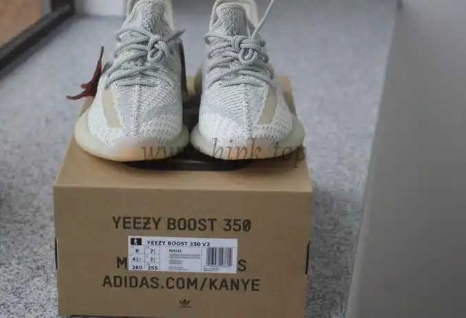 EXCLUSIVE PK GOD YEEZY 350 V2 Lundmark WITH REAL PREMEKNIT FROM HUAYIYI WHICH OFFER PRIMEKNIT TO ADIDAS DIRECTLY READY TO SHIP