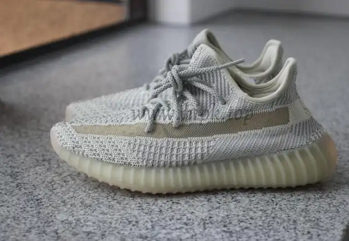 EXCLUSIVE PK GOD YEEZY 350 V2 Lundmark WITH REAL PREMEKNIT FROM HUAYIYI WHICH OFFER PRIMEKNIT TO ADIDAS DIRECTLY READY TO SHIP