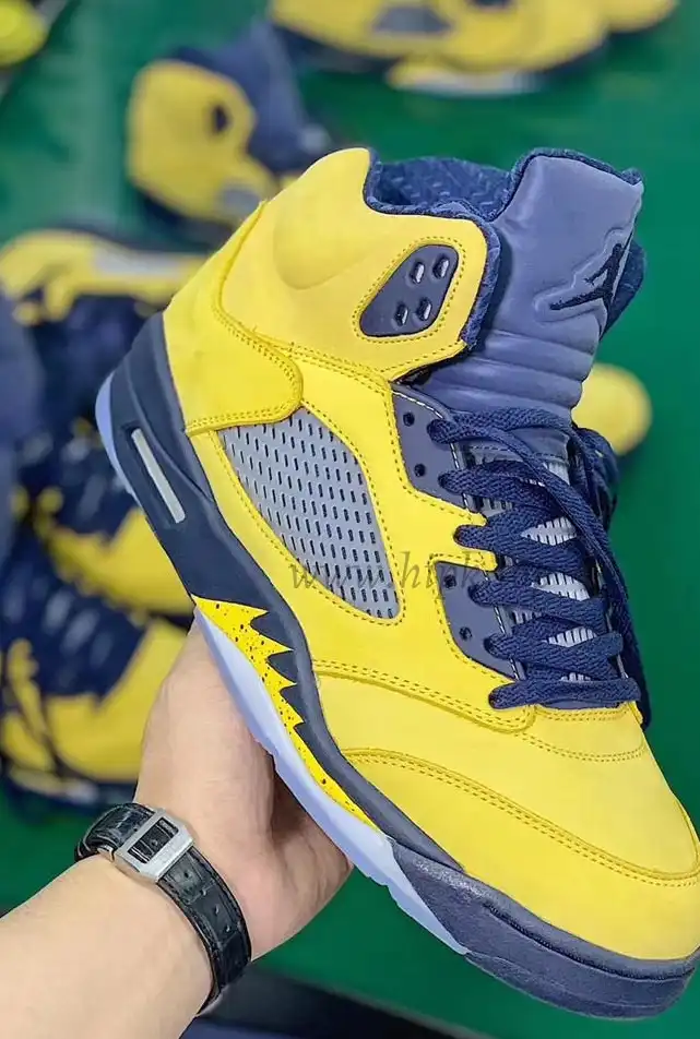 PK GOD Air Jordan 5 V Retro SP Inspire Michigan Amarillo Navy retail materials ready to ship