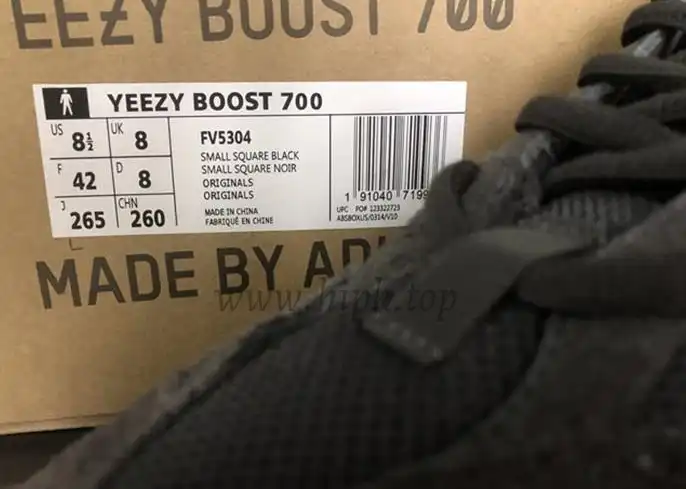 PK GOD YEEZY 700 “Utility Black”FV 5304 RETAIL MATERIALS READY TO SHIP