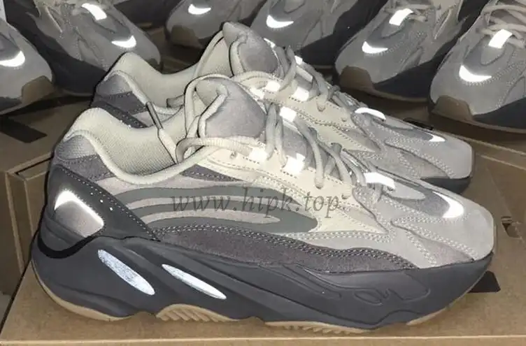 PK GOD YEEZY 700 V2 “Tephra”FU7914 RETAIL MATERIALS READY TO SHIP