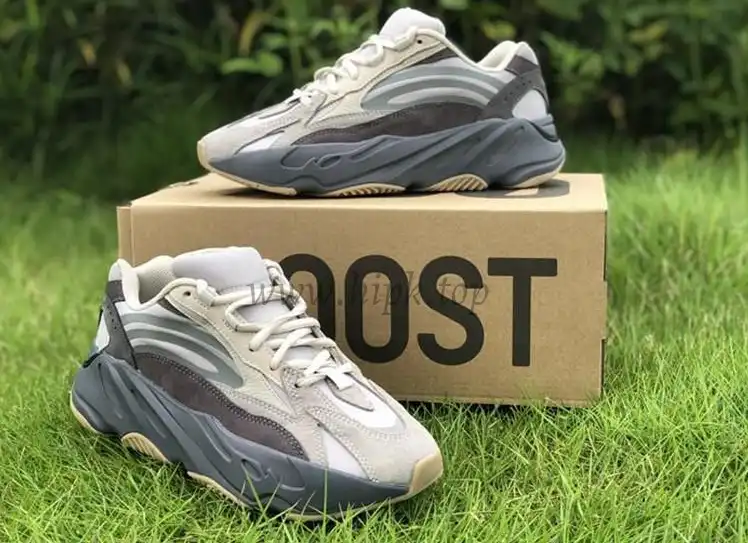 PK GOD YEEZY 700 V2 “Tephra”FU7914 RETAIL MATERIALS READY TO SHIP