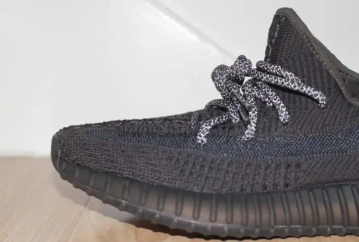 Exclusive GOD YEEZY 350 V2 Black WITH REAL PREMEKNIT FROM HUAYIYI WHICH OFFER PRIMEKNIT TO ADIDAS DIRECTLY READY TO SHIP