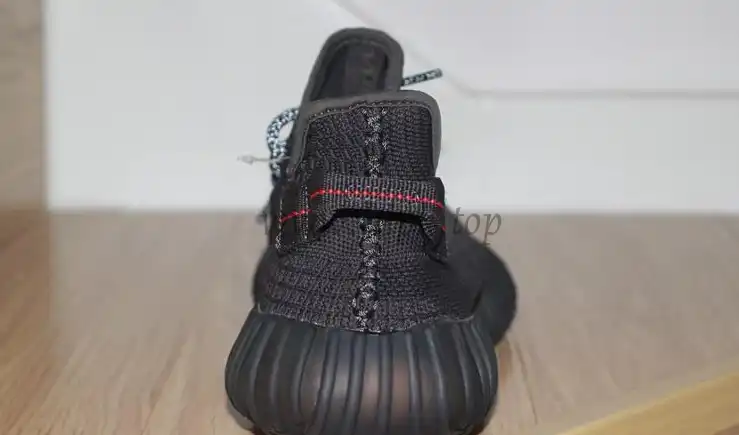 Exclusive GOD YEEZY 350 V2 Black WITH REAL PREMEKNIT FROM HUAYIYI WHICH OFFER PRIMEKNIT TO ADIDAS DIRECTLY READY TO SHIP