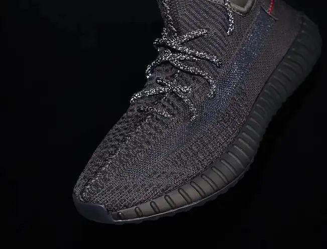 Exclusive GOD YEEZY 350 V2 Black WITH REAL PREMEKNIT FROM HUAYIYI WHICH OFFER PRIMEKNIT TO ADIDAS DIRECTLY READY TO SHIP