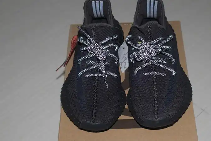 Exclusive GOD YEEZY 350 V2 Black WITH REAL PREMEKNIT FROM HUAYIYI WHICH OFFER PRIMEKNIT TO ADIDAS DIRECTLY READY TO SHIP