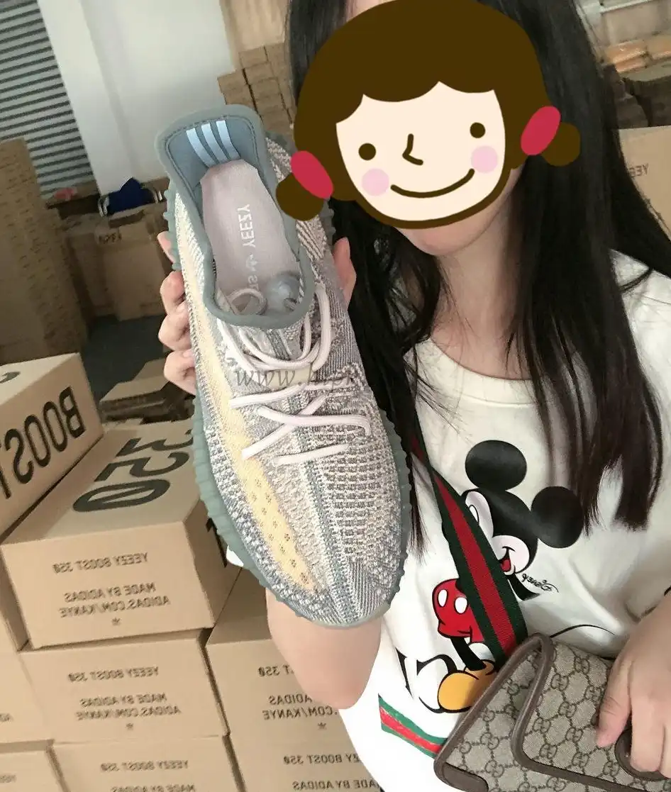 EXCLUSIVE PK GOD YEEZY 350 V2 IsrafilWITH REAL PREMEKNIT FROM HUAYIYI WHICH OFFER PRIMEKNIT TO ADIDAS DIRECTLY READY to ship