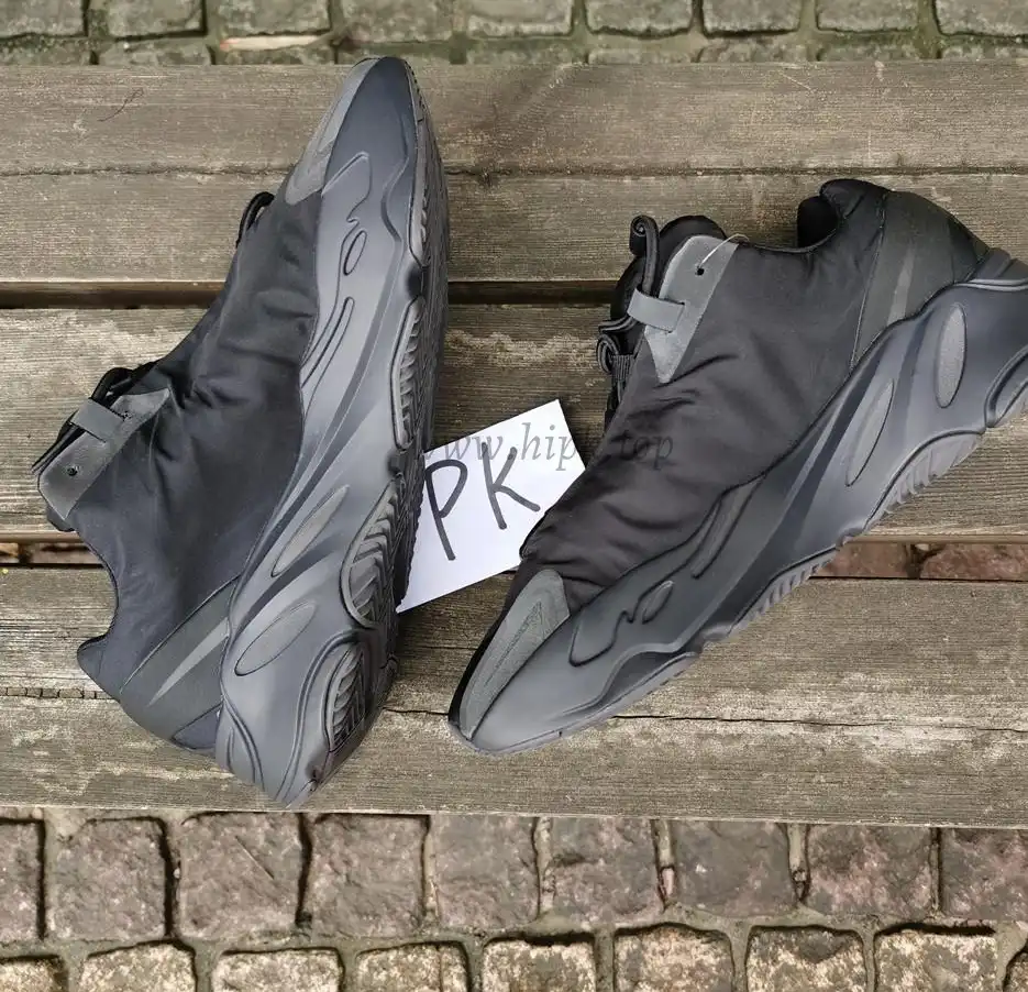 PKGod yeezy boost 700 MNVN black retail materials ready to ship