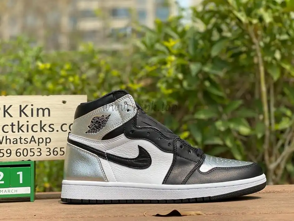 Pk god air Jordan 1 OG retro silver toe retail materials ready on March 10th