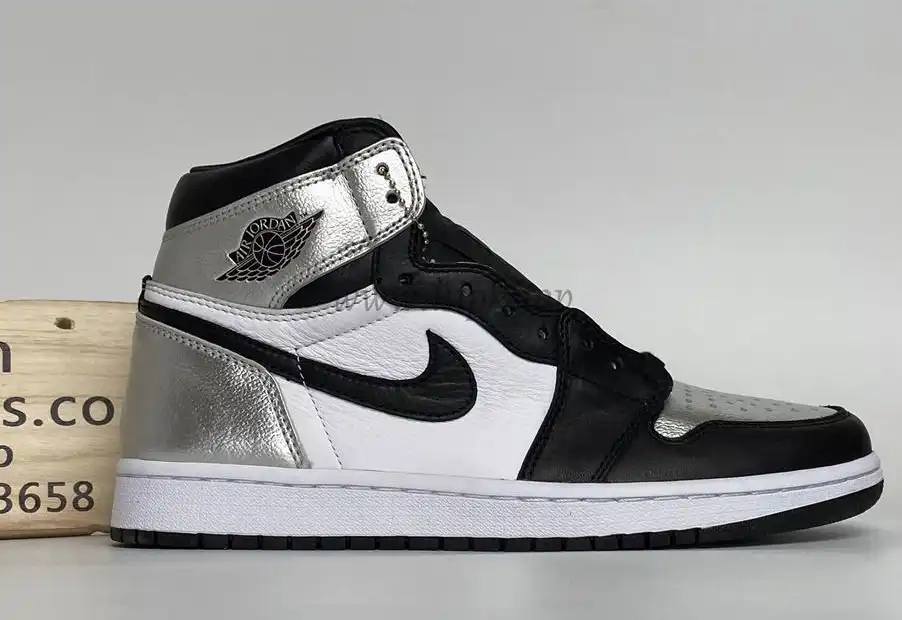 Pk god air Jordan 1 OG retro silver toe retail materials ready on March 10th