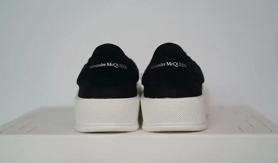 PK GOD ALXNDER MC MCQUEEN PARIS lowBlackSUEDE HEEL BEST VERSION READY TO SHIP