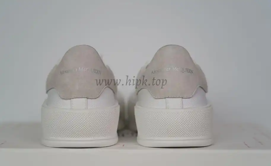 PK GOD ALXNDER MC MCQUEEN PARIS lowWhiteSUEDE HEEL BEST VERSION READY TO SHIP