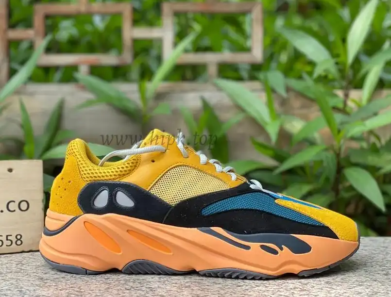 Pk god yeezy boost 700 Sun retail materials ready to ship