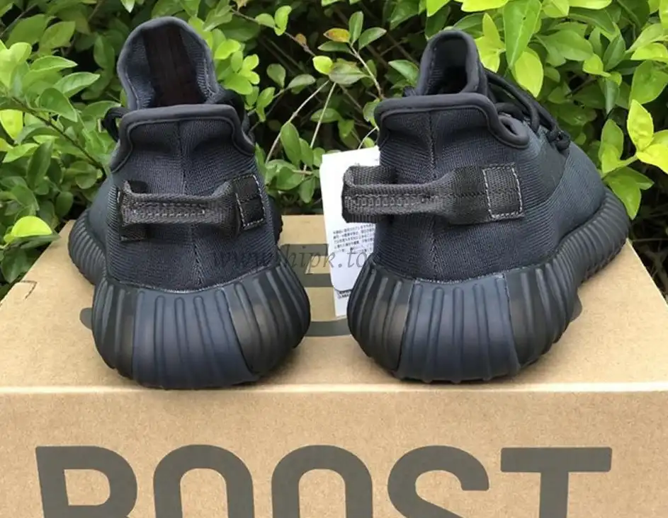 PK God adidas Yeezy Boost 350 V2 “BLACK”3791 Retail materials ready to ship