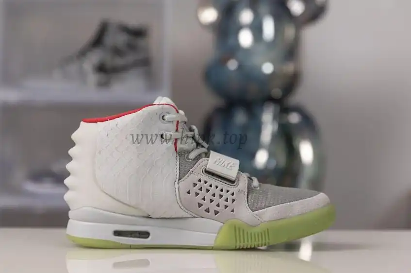 God Air Yeezy 2 Wolf Grey  Pure Platinum Real materials Limited pairs