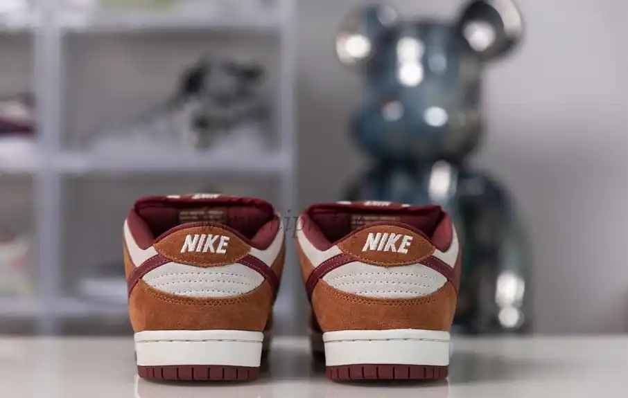 PK God Nike SB dunk Low Russet Cedar retail materials ready to ship