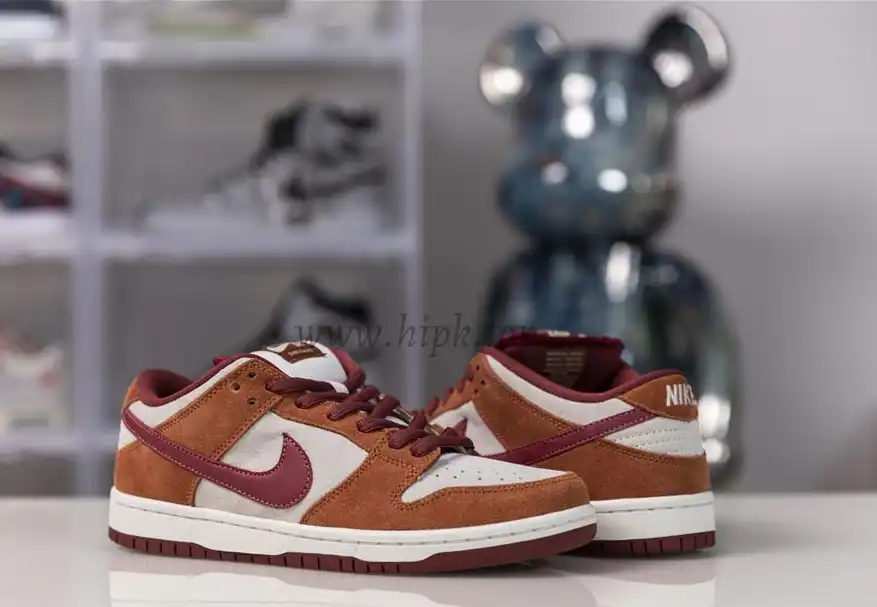 PK God Nike SB dunk Low Russet Cedar retail materials ready to ship