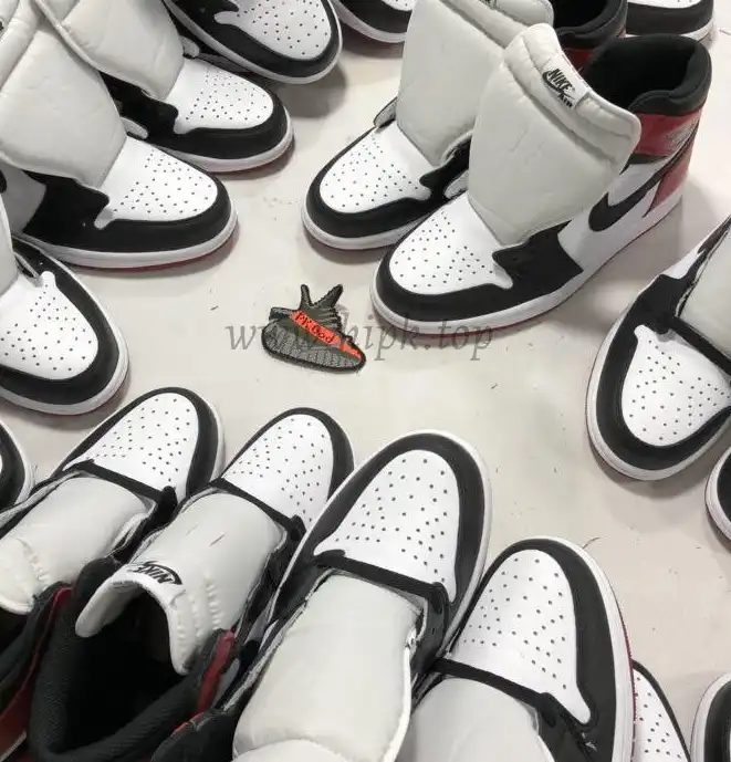 AIR JORDAN 1 OG RETRO HIGH BLACK TOE BEST VERSION