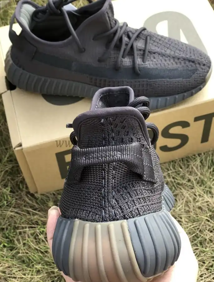 EXCLUSIVE PK GOD YEEZY 350 V2 CINDER3M WITH REAL PREMEKNIT FROM HUAYIYI WHICH OFFER PRIMEKNIT TO ADIDAS DIRECTLY READY to ship