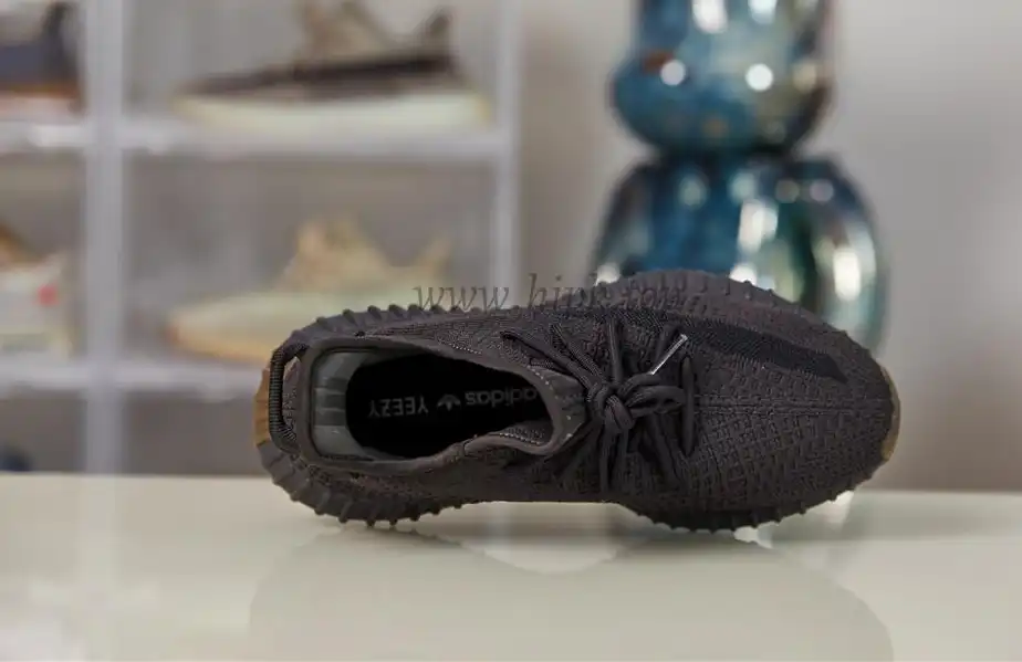 EXCLUSIVE PK GOD YEEZY 350 V2 CINDERWITH REAL PREMEKNIT FROM HUAYIYI WHICH OFFER PRIMEKNIT TO ADIDAS DIRECTLY READY to ship