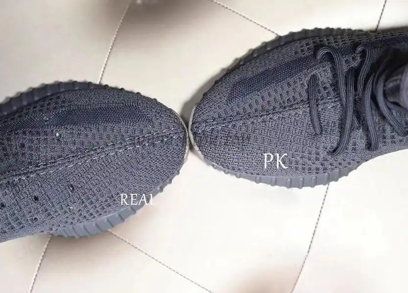 EXCLUSIVE PK GOD YEEZY 350 V2 CINDERWITH REAL PREMEKNIT FROM HUAYIYI WHICH OFFER PRIMEKNIT TO ADIDAS DIRECTLY READY to ship