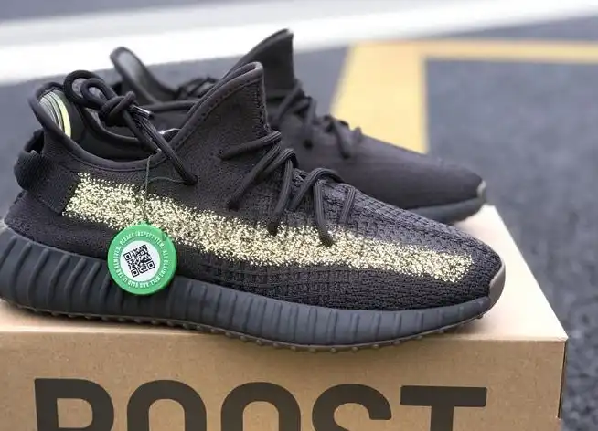 EXCLUSIVE PK GOD YEEZY 350 V2 CINDERWITH REAL PREMEKNIT FROM HUAYIYI WHICH OFFER PRIMEKNIT TO ADIDAS DIRECTLY READY to ship