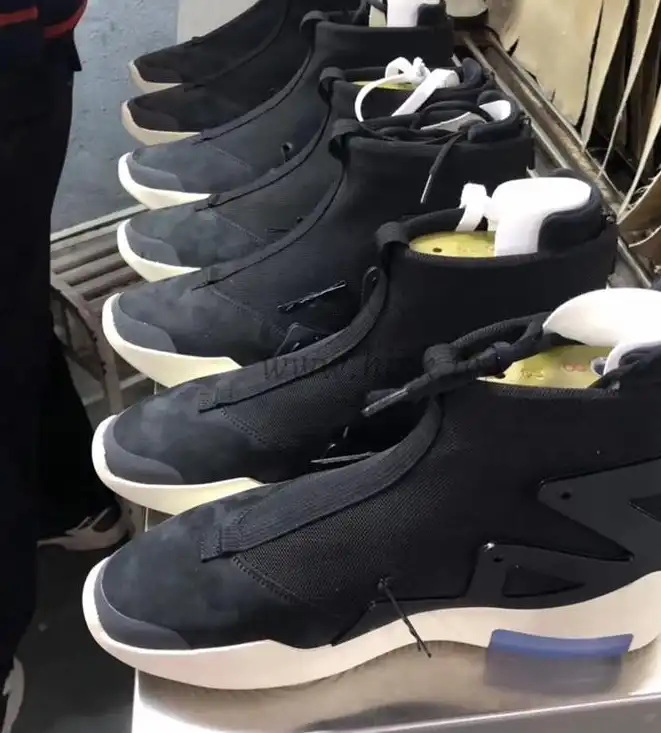 EXCLUSIVE RETAIL PK GOD NIKE AIR FEAR OF GOD 1 LIGHT BLACK BLACK AAR4237-001READY TO SHIP