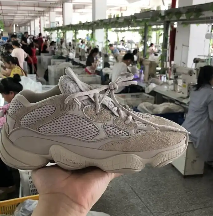 GodYEEZY 500 DESERT RAT BLUSH retail sample version ready to ship