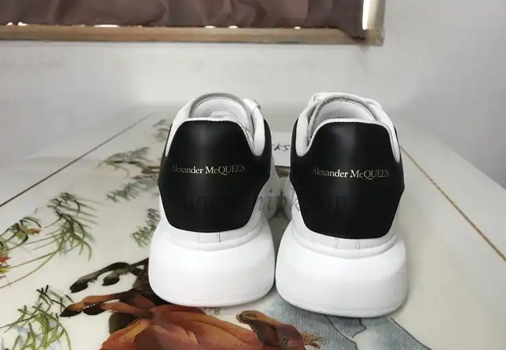 PK GOD Alxnder MC McQueen White smooth calf leather toe black leather heelbest version ready to ship